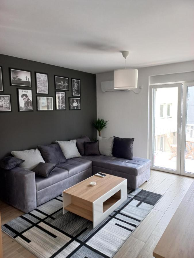 Lovely One Bedroom Apartment Ub Екстериор снимка
