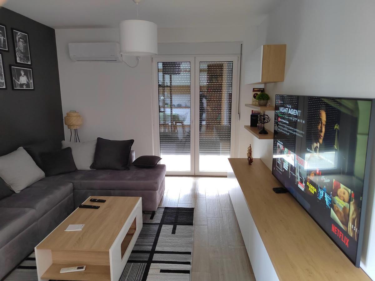 Lovely One Bedroom Apartment Ub Екстериор снимка